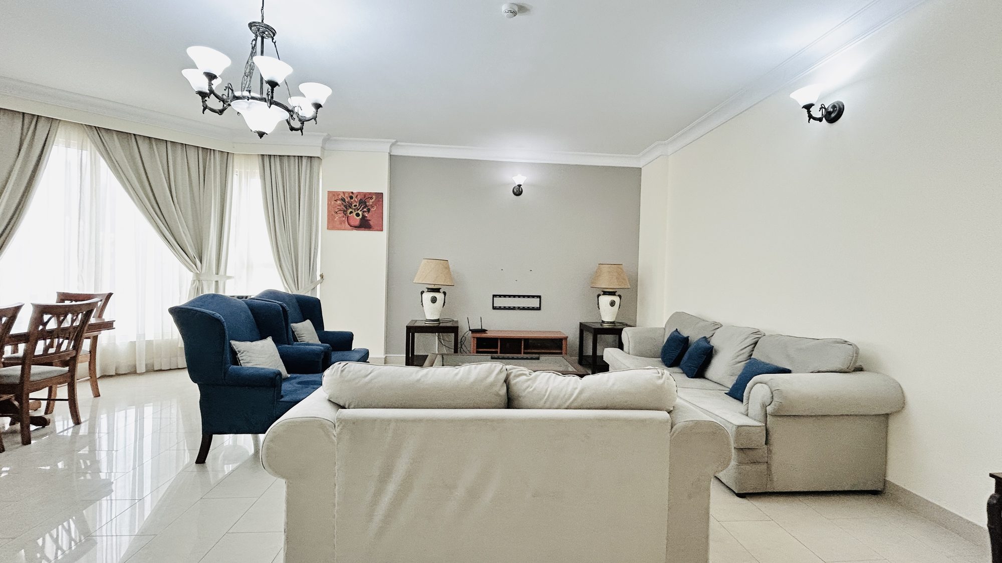 Two-Bedroom Apartment with Pool and Gym Access