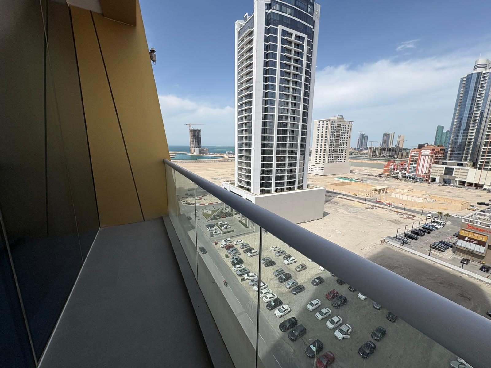 Three-Bedroom Apartment with Water Views in Seef