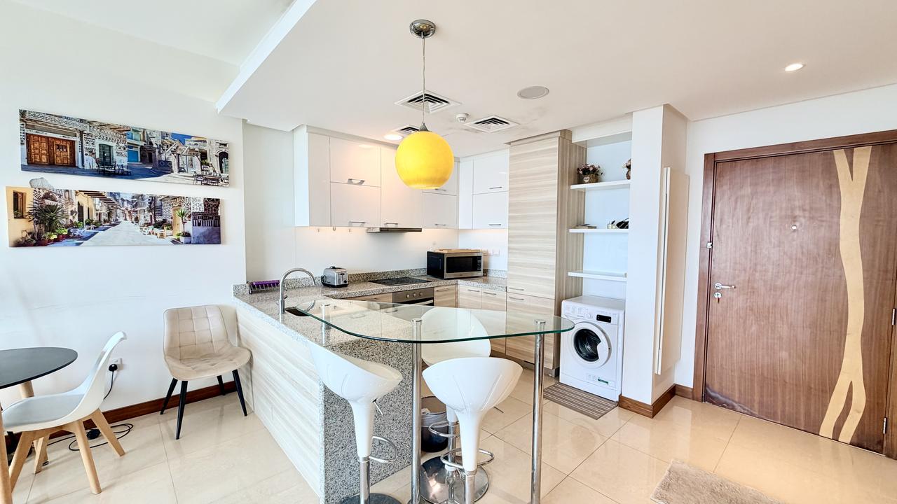 One Bedroom Apartment with Two Bathrooms