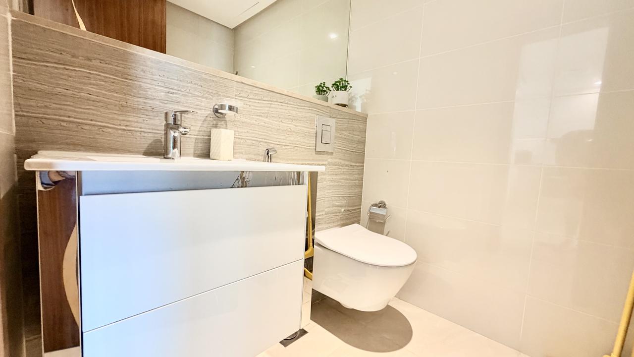 One Bedroom Apartment with Two Bathrooms