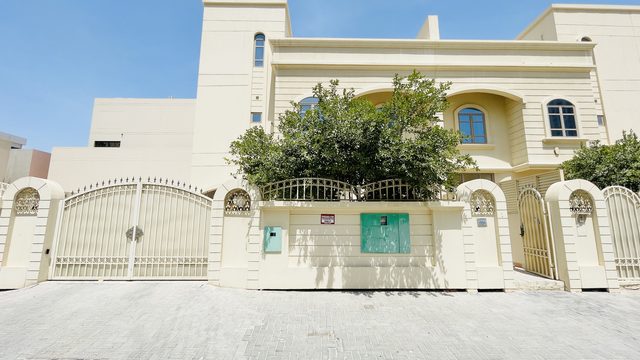 Three-Bedroom Villa with Maid's Room and Garden