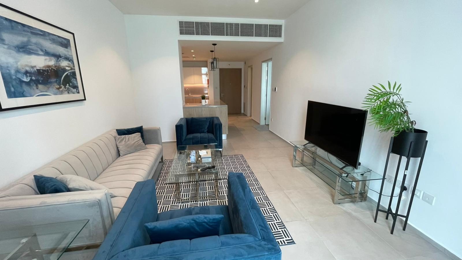 1-Bedroom Apartment with Two Bathrooms