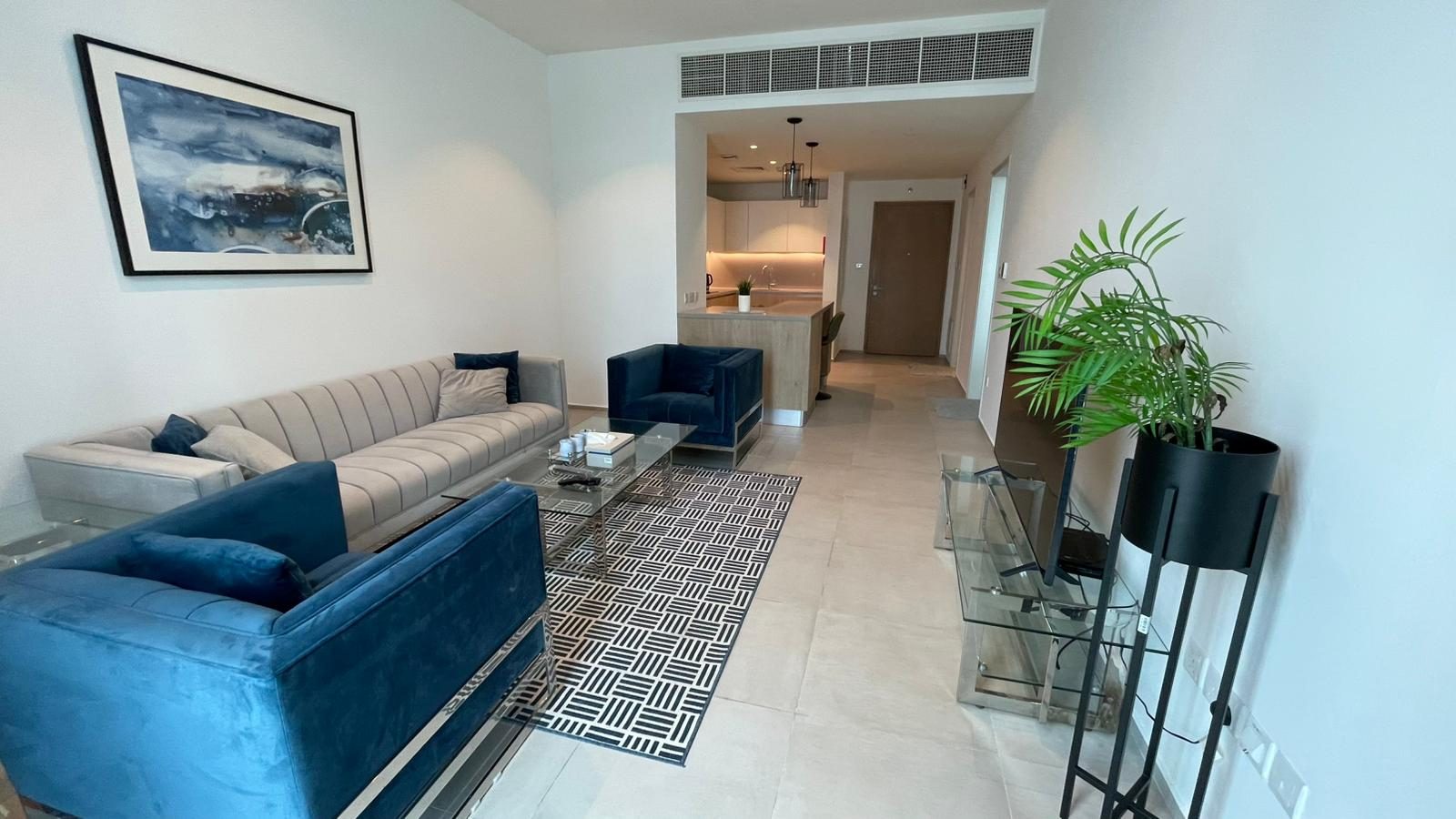 1-Bedroom Apartment with Two Bathrooms