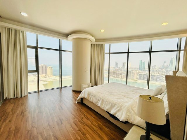 1 Bedroom Apartment with Waterfront Views