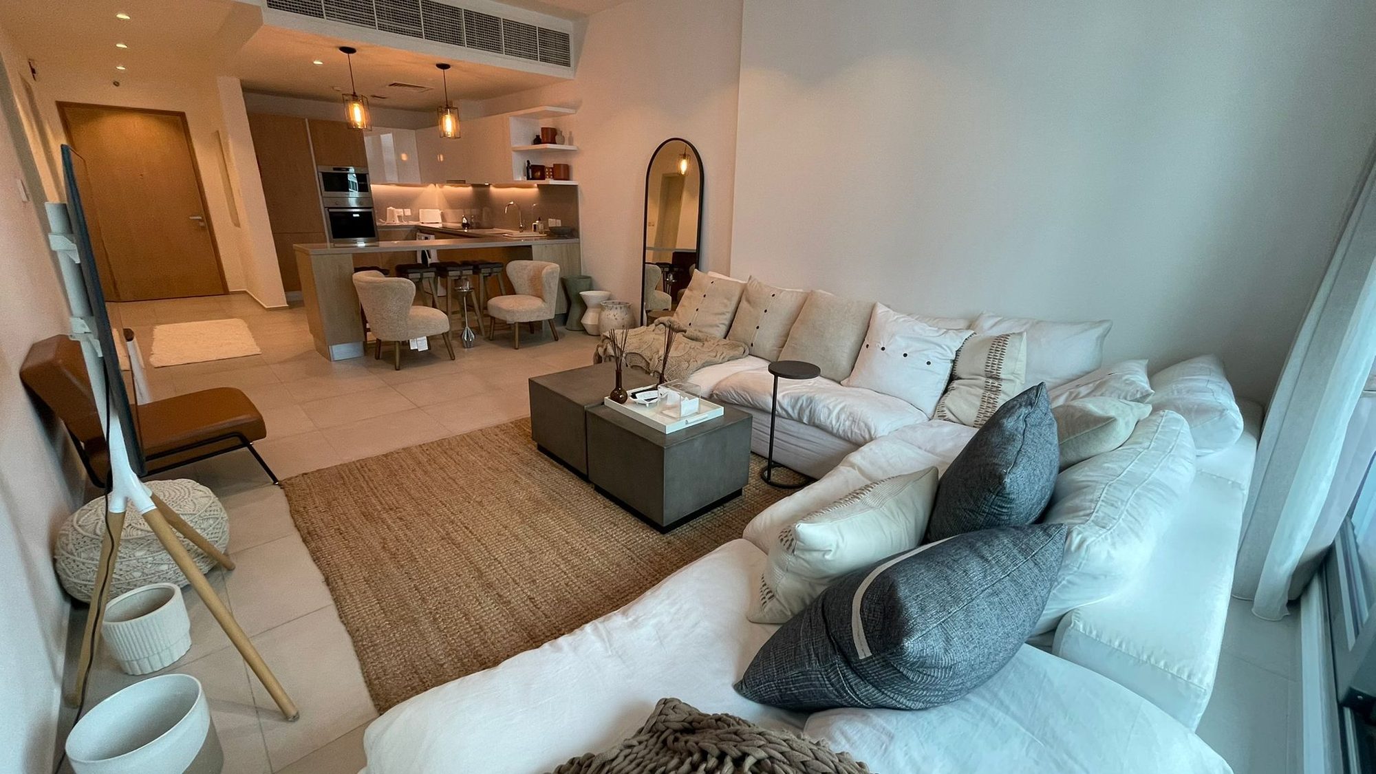 1-Bedroom Flat with Dual Bathrooms and Balcony