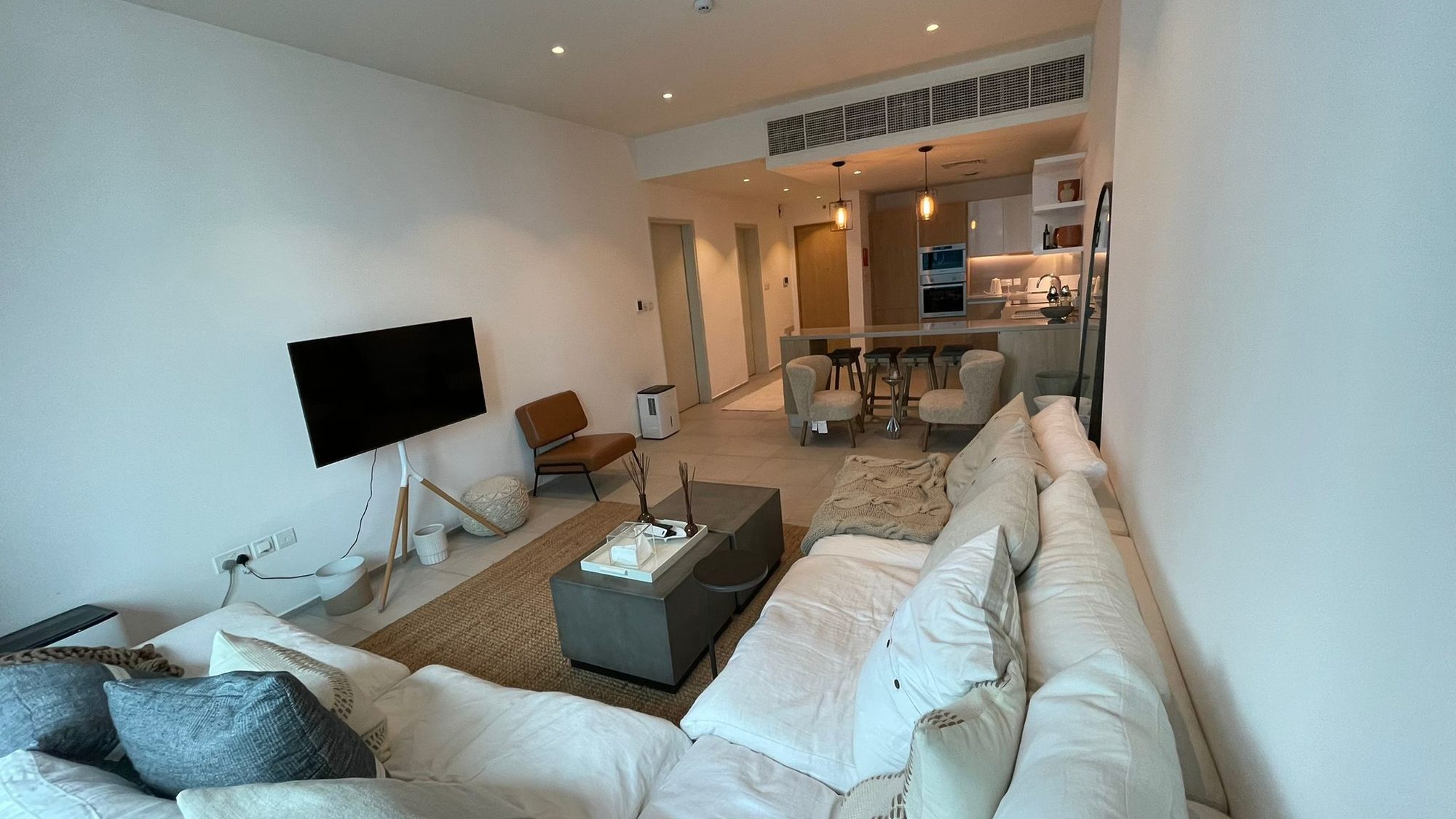 1-Bedroom Flat with Dual Bathrooms and Balcony