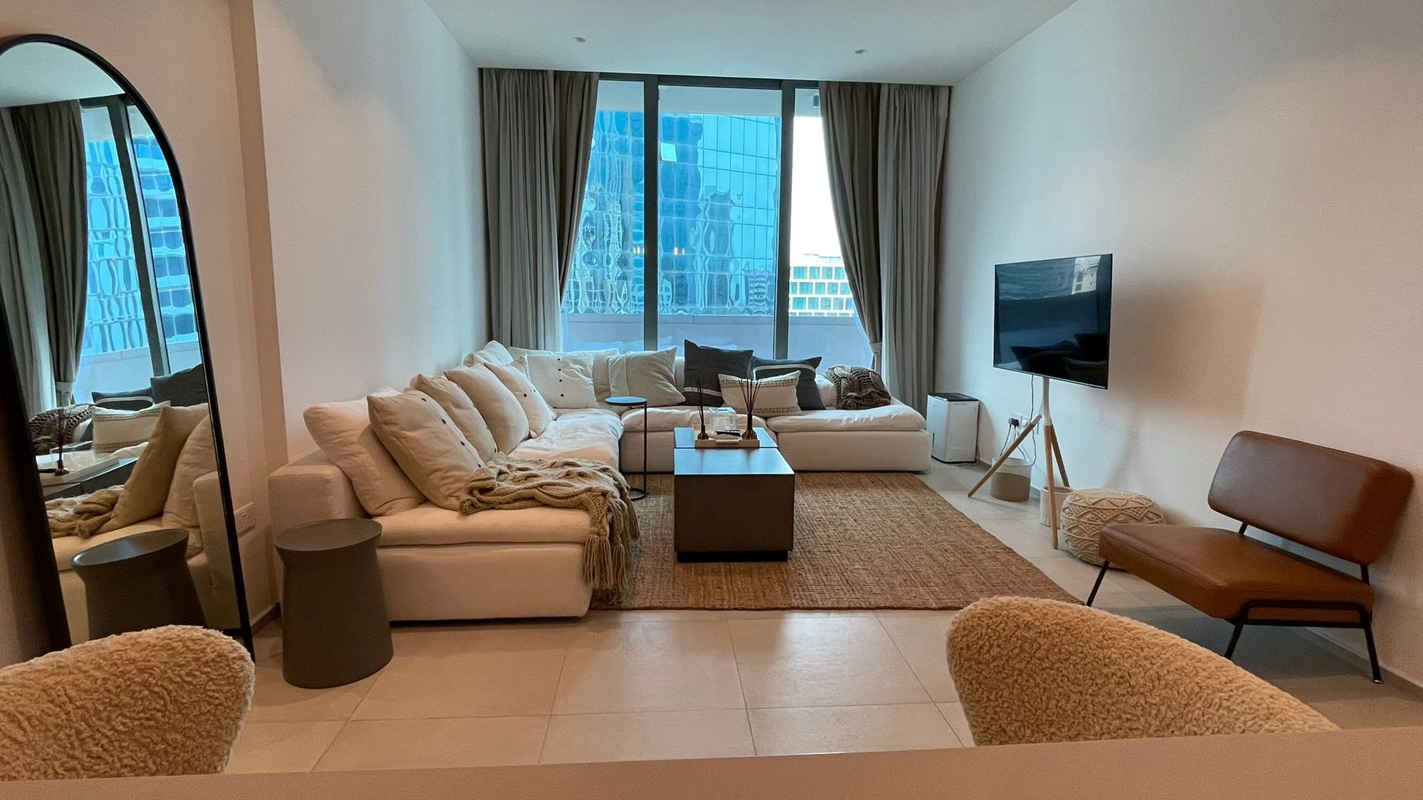 1-Bedroom Flat with Dual Bathrooms and Balcony