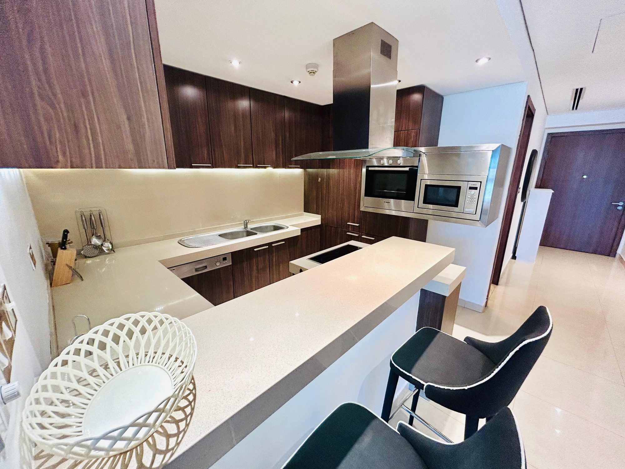 2-Bedroom Apartment with 3 Bathrooms, 138 sqm