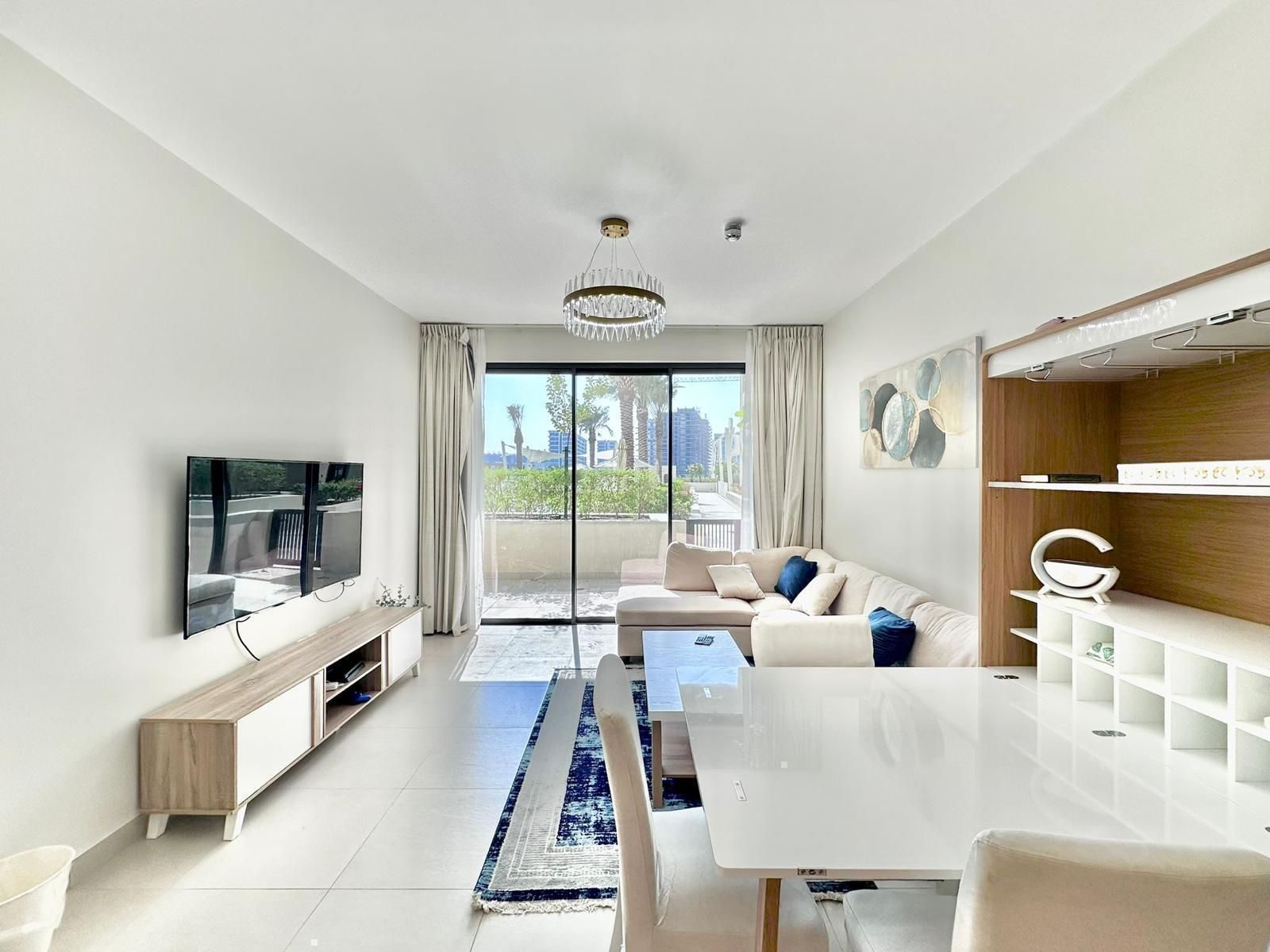 One Bedroom Apartment with Waterfront Balcony