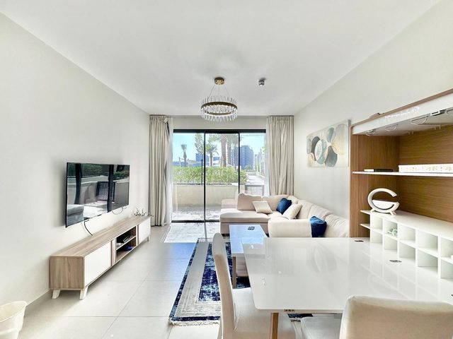 One Bedroom Apartment with Waterfront Balcony