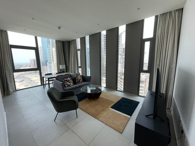 One-Bedroom Apartment with Gym and Parking