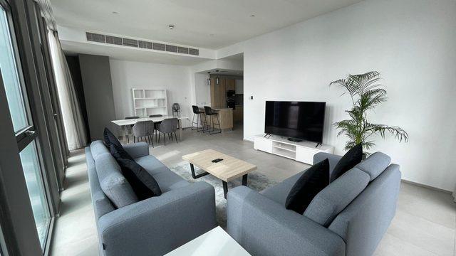 Two Bedroom Flat with Three Bathrooms