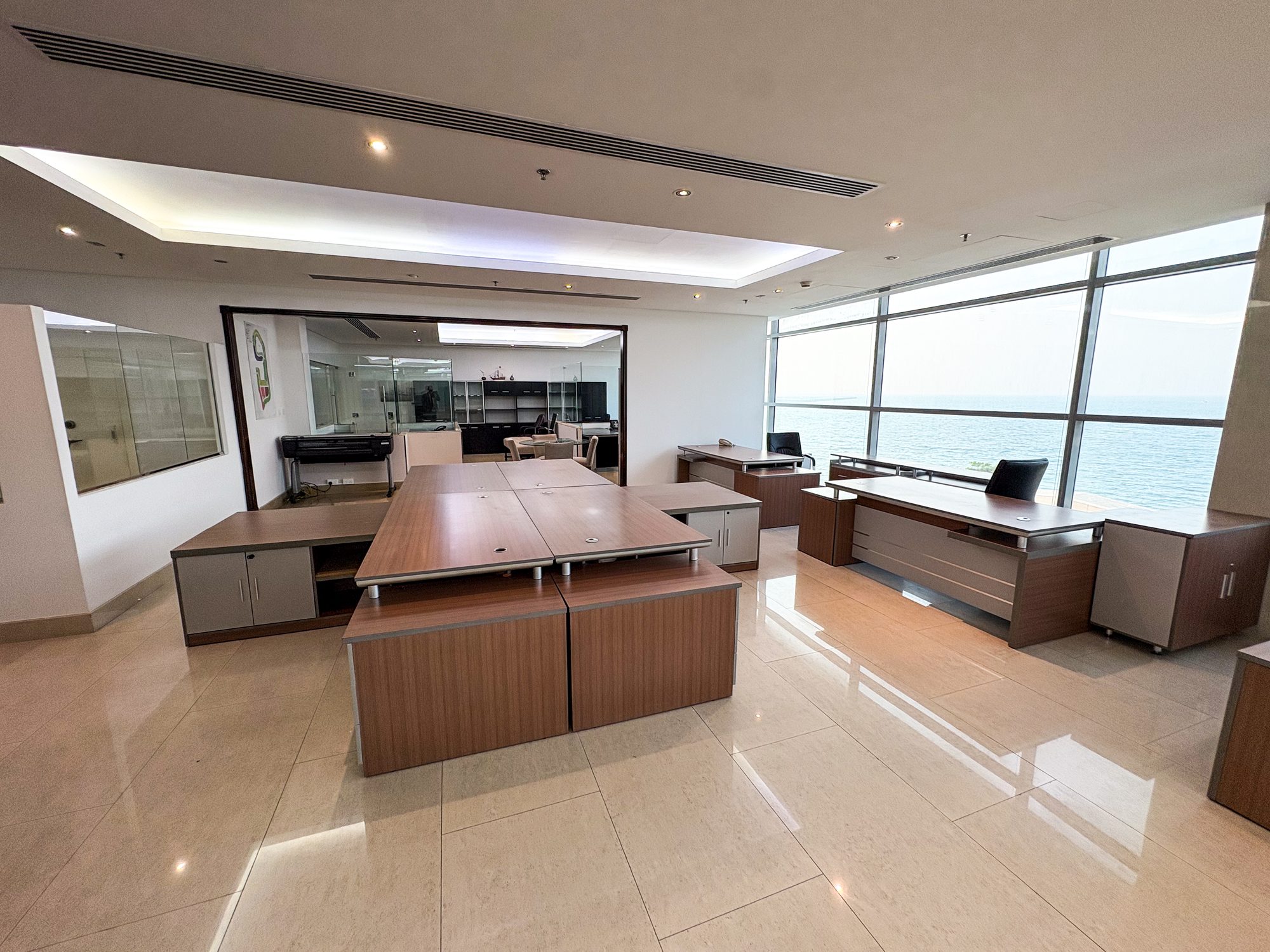 Full Floor Commercial Space, 21830 sqm