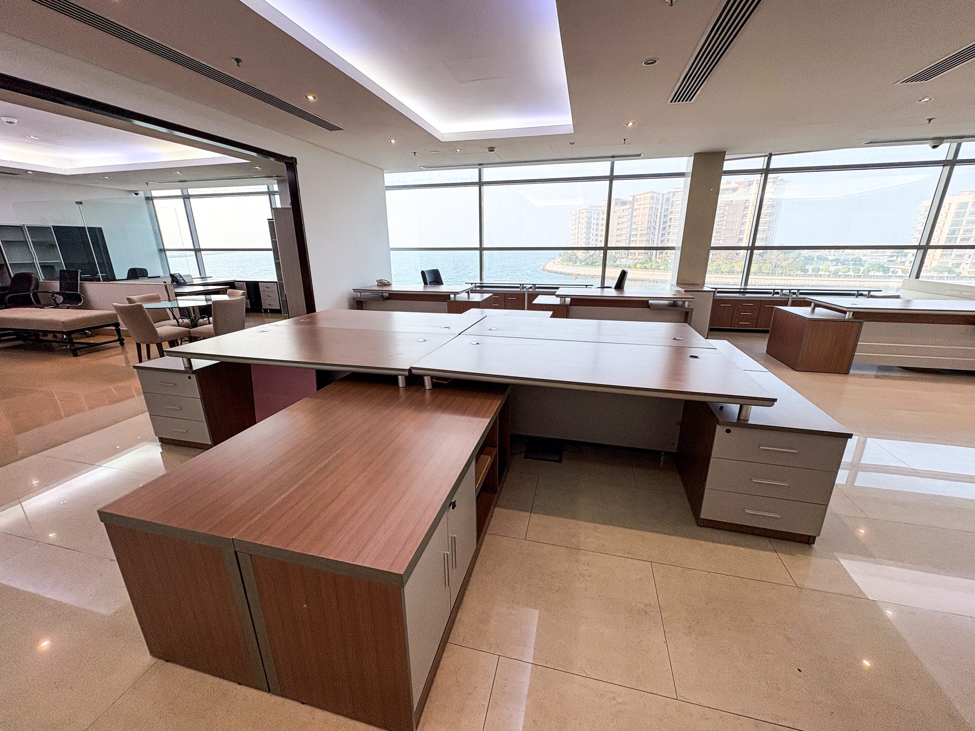 Full Floor Commercial Space, 21830 sqm