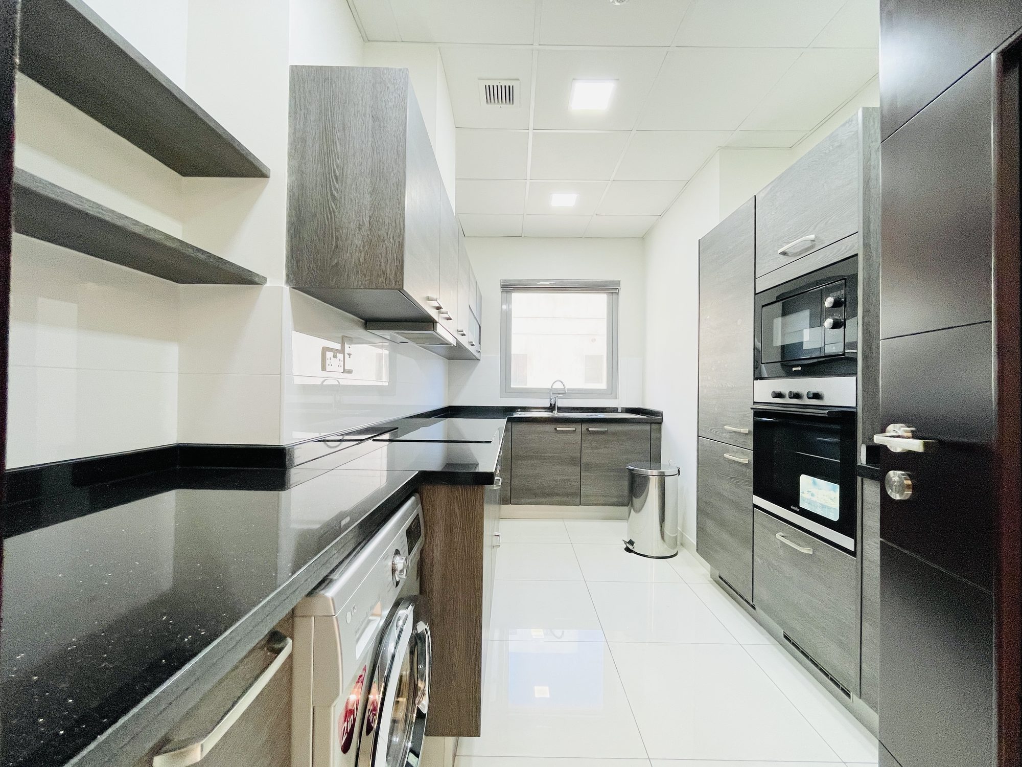 Two-Bedroom Apartment with Pool and Gym