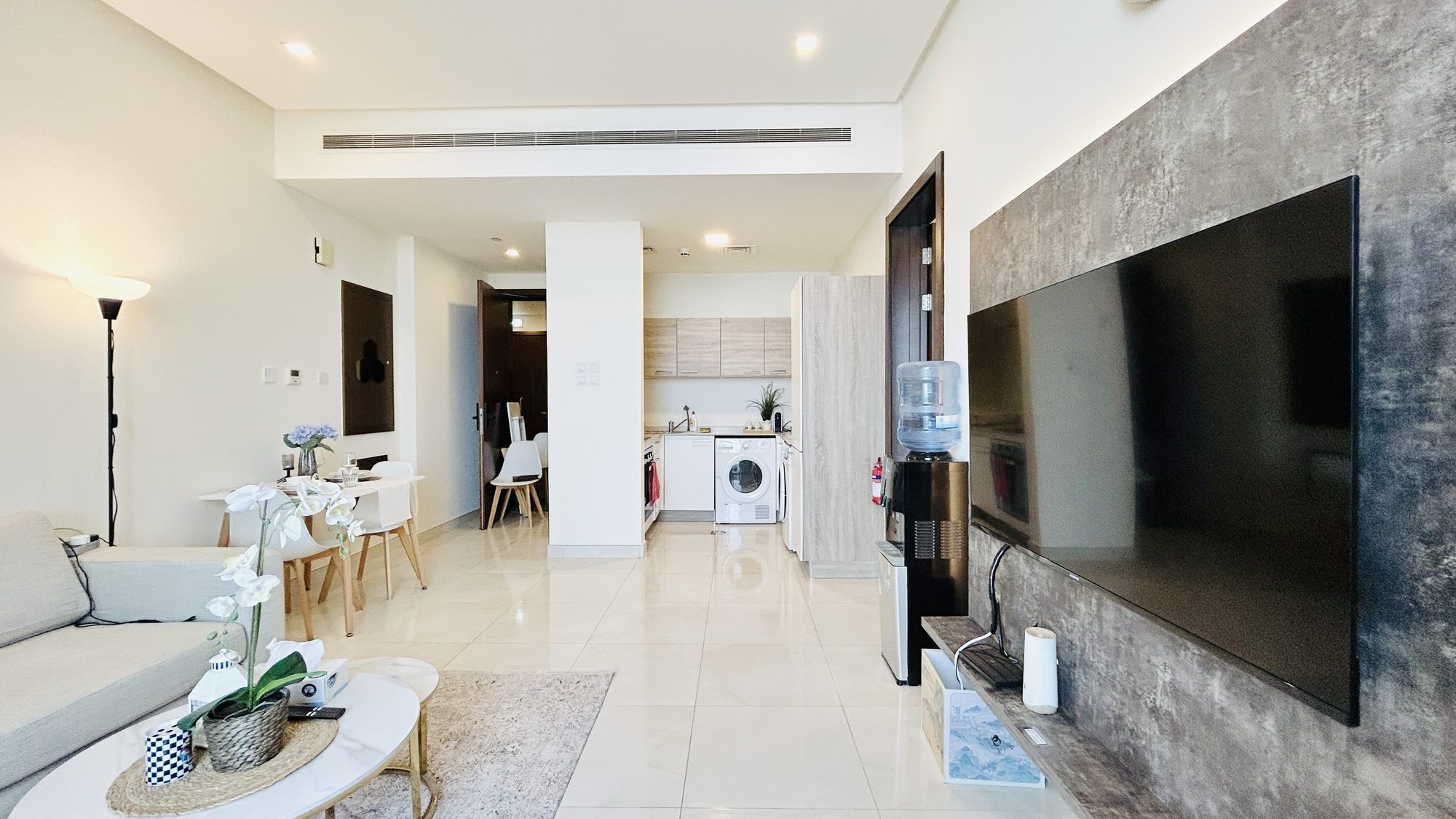 One-Bedroom Apartment with Water Views