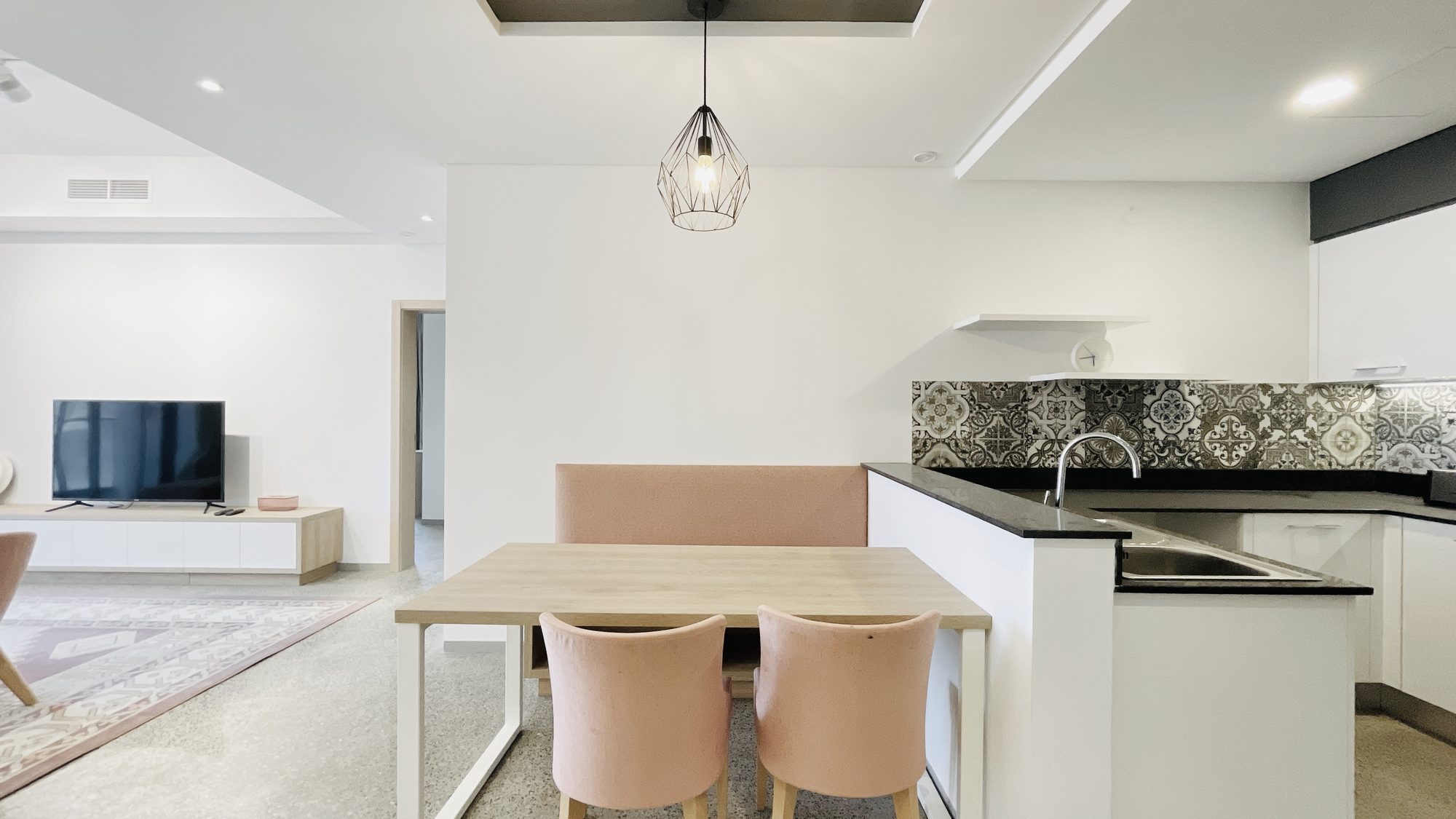 One-Bedroom Apartment with Two Bathrooms