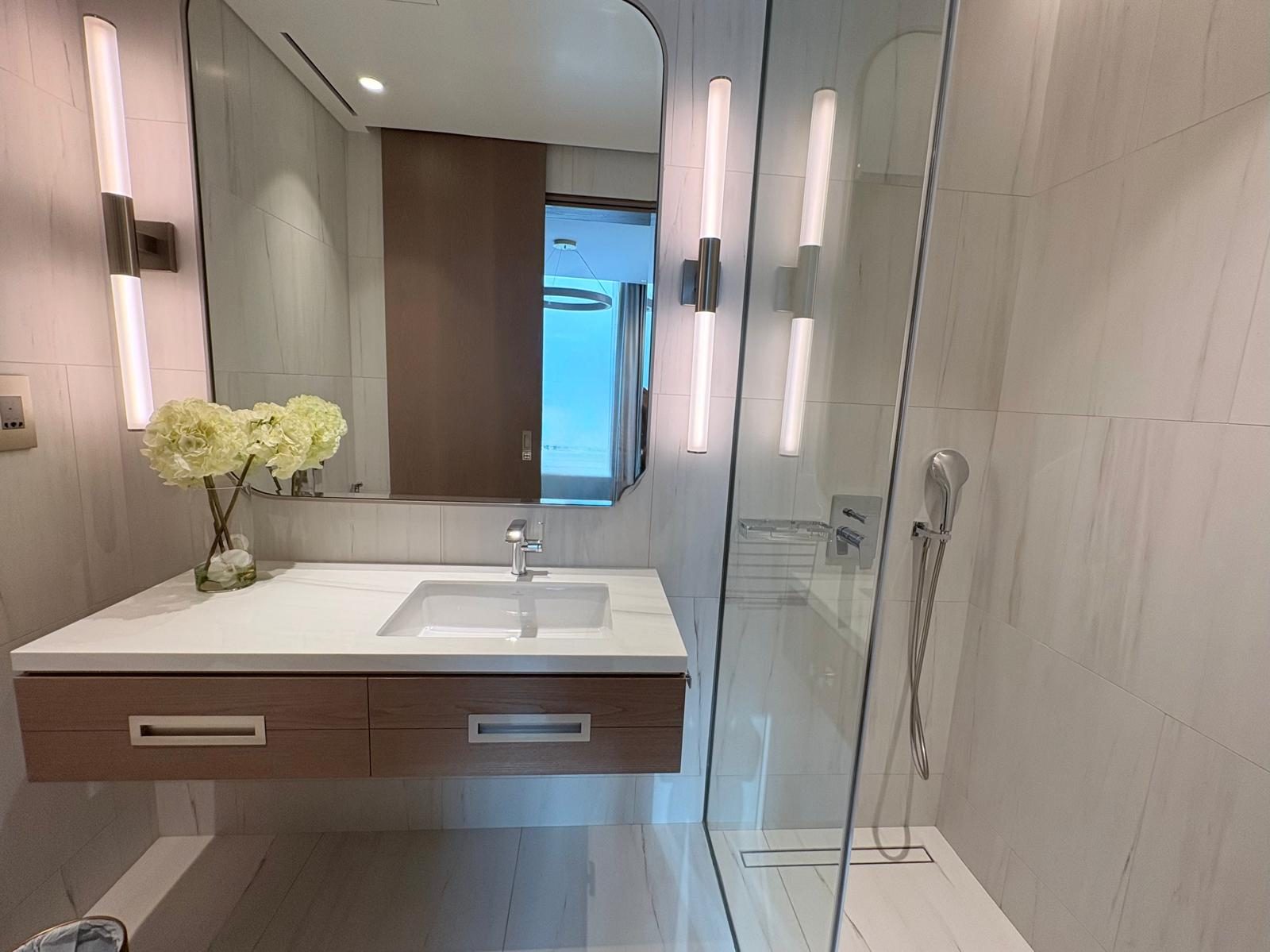 2 Bedroom Apartment with Water Views