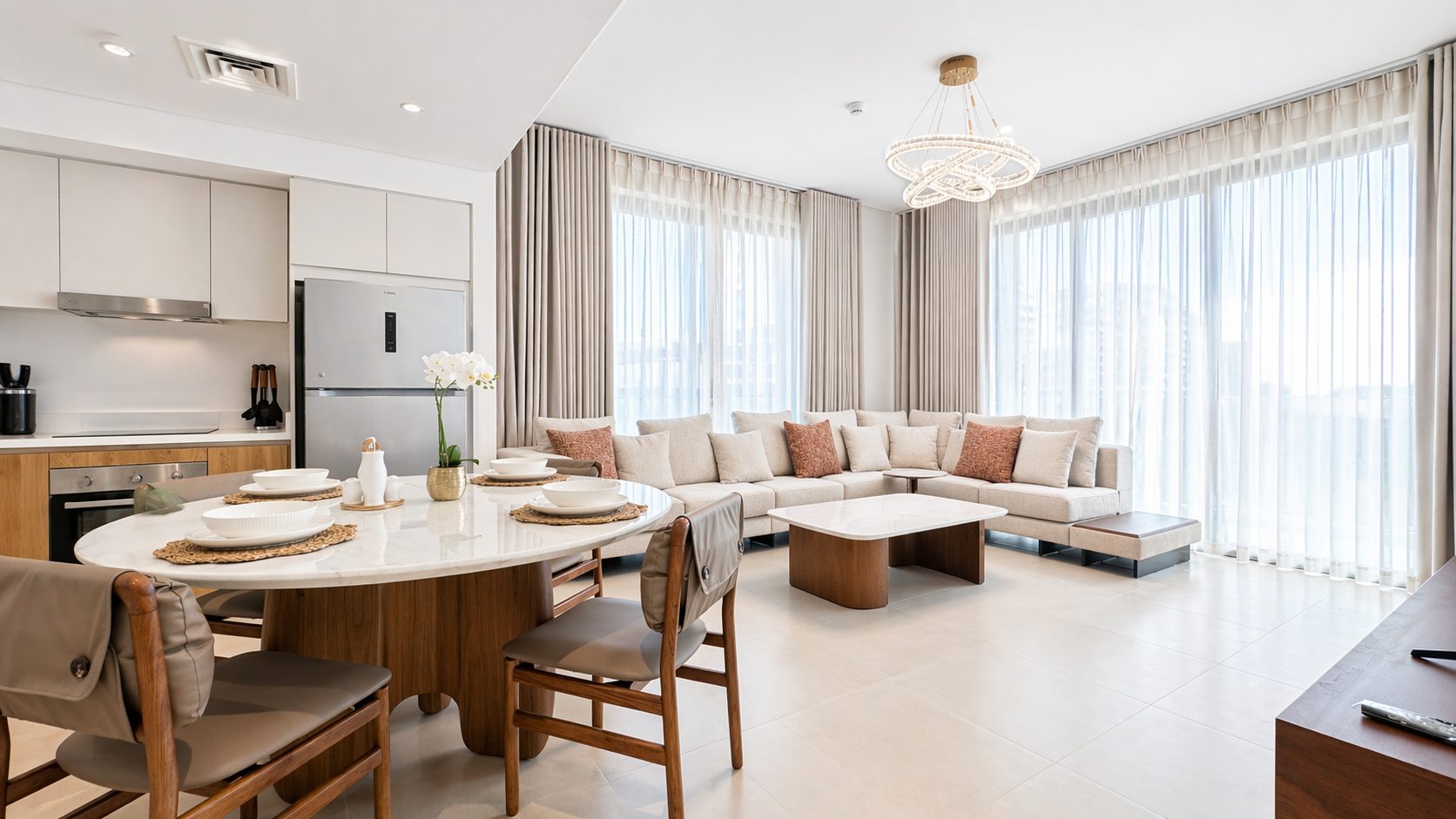 Two-Bedroom Apartment with Pool and Gym