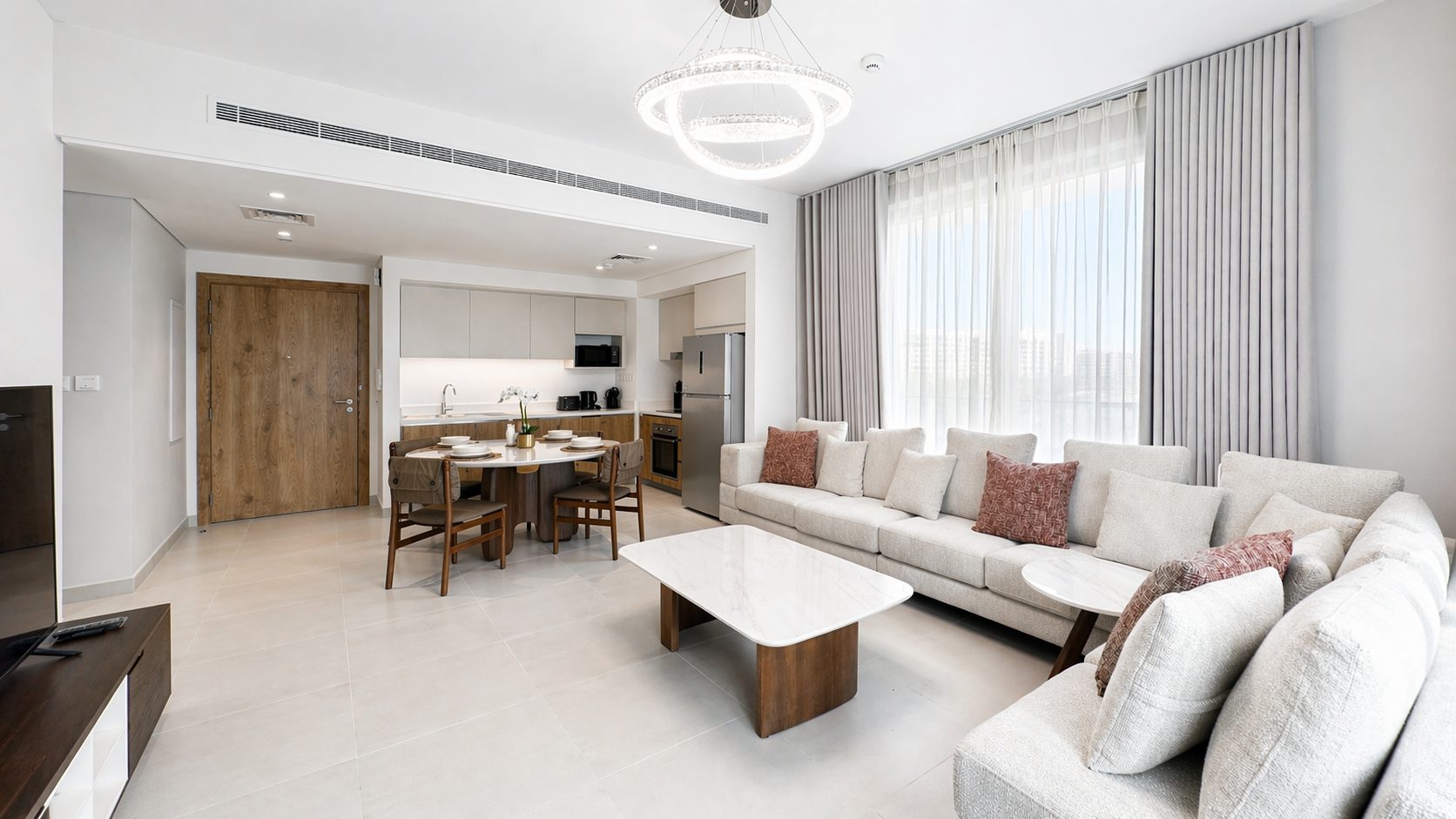 Two-Bedroom Apartment with Pool and Gym