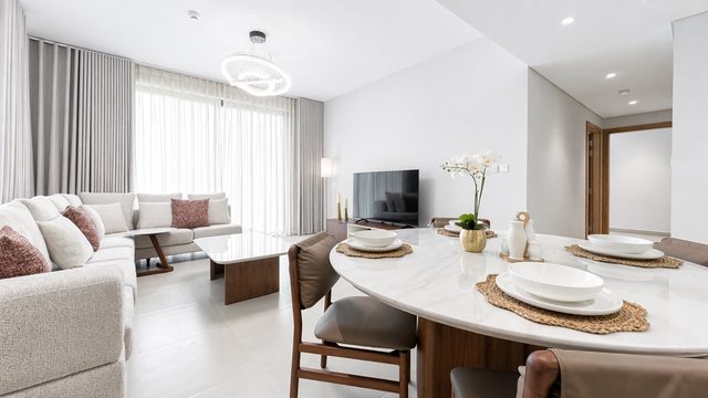 Two-Bedroom Apartment with Pool and Gym