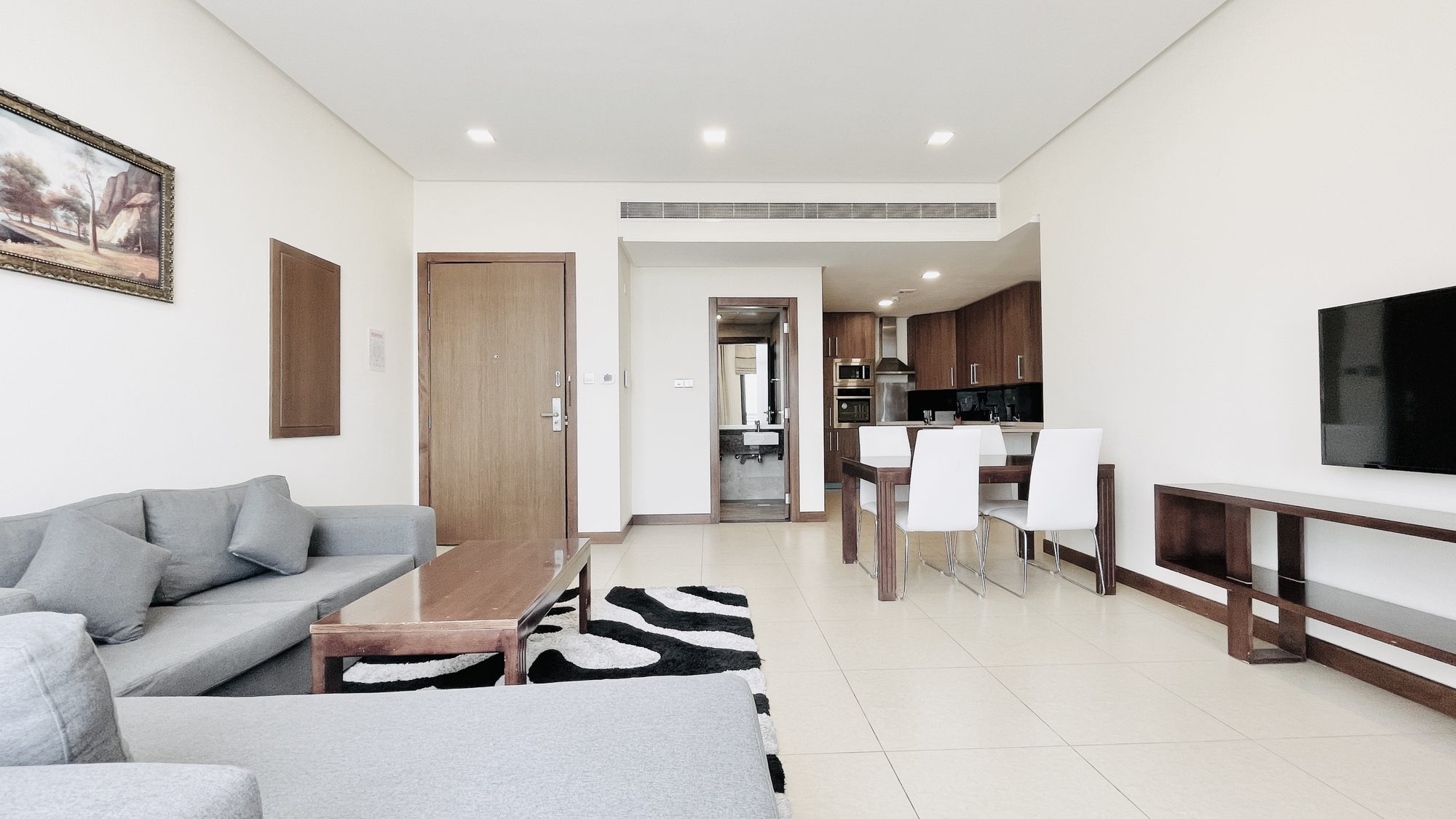 Two-Bedroom Apartment with Pool and Gym Access