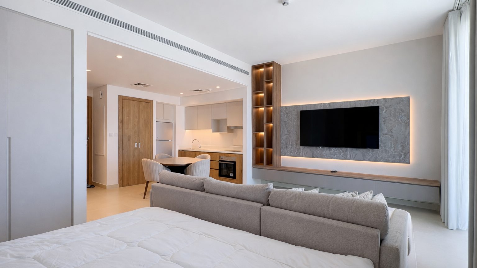 One Bedroom Apartment With Parking