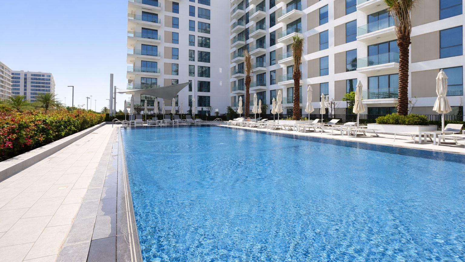 One Bedroom Apartment With Parking