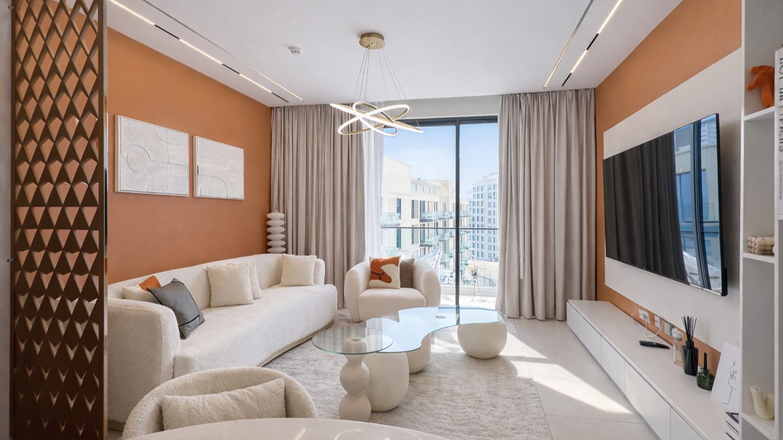 Two Bedroom Apartment with Pool and Gym Access