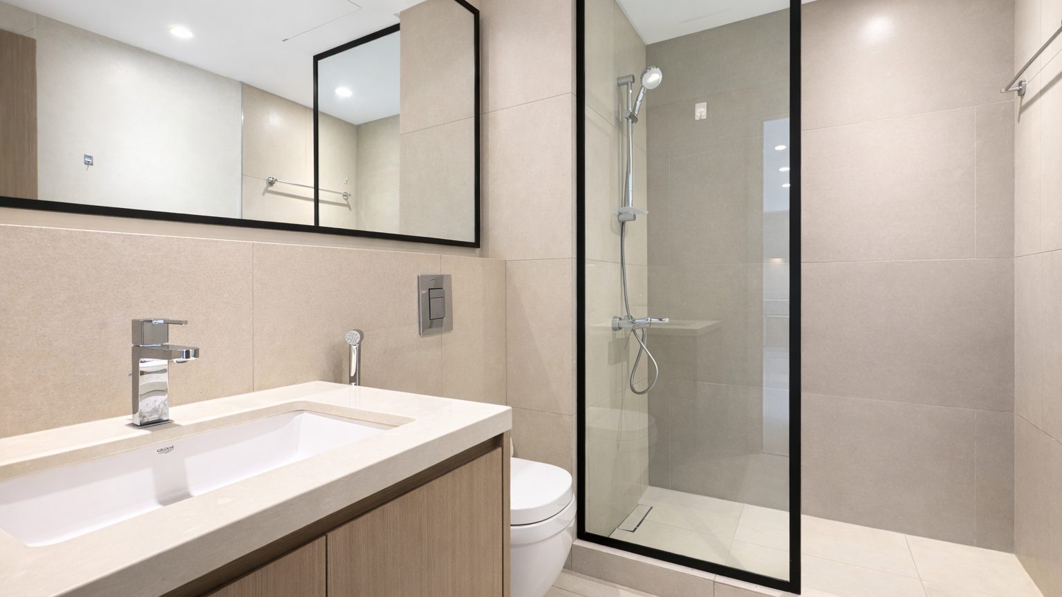 1 Bedroom Apartment with Shared Pool Access