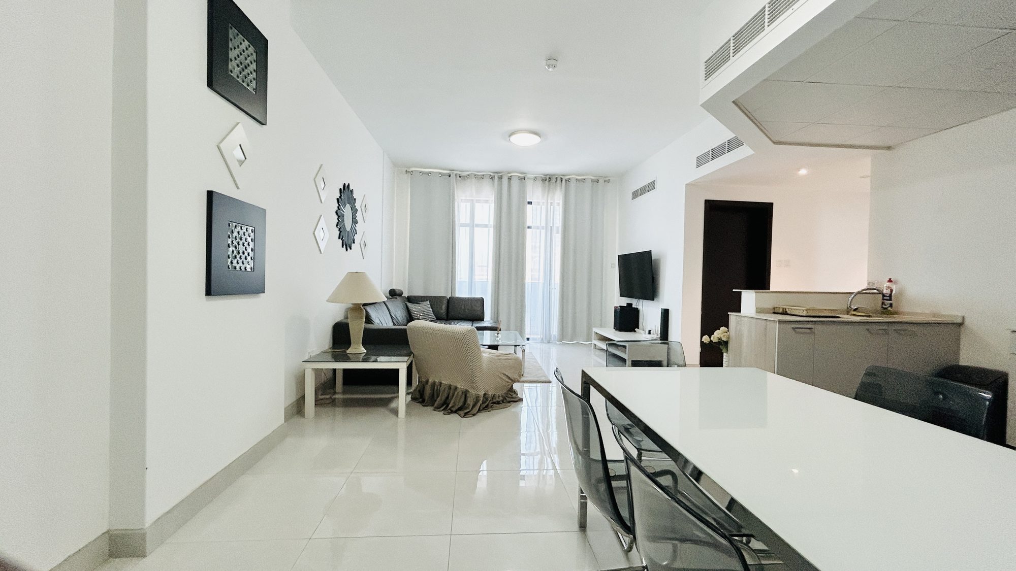 Two-Bedroom Apartment with Pool and Gym Access