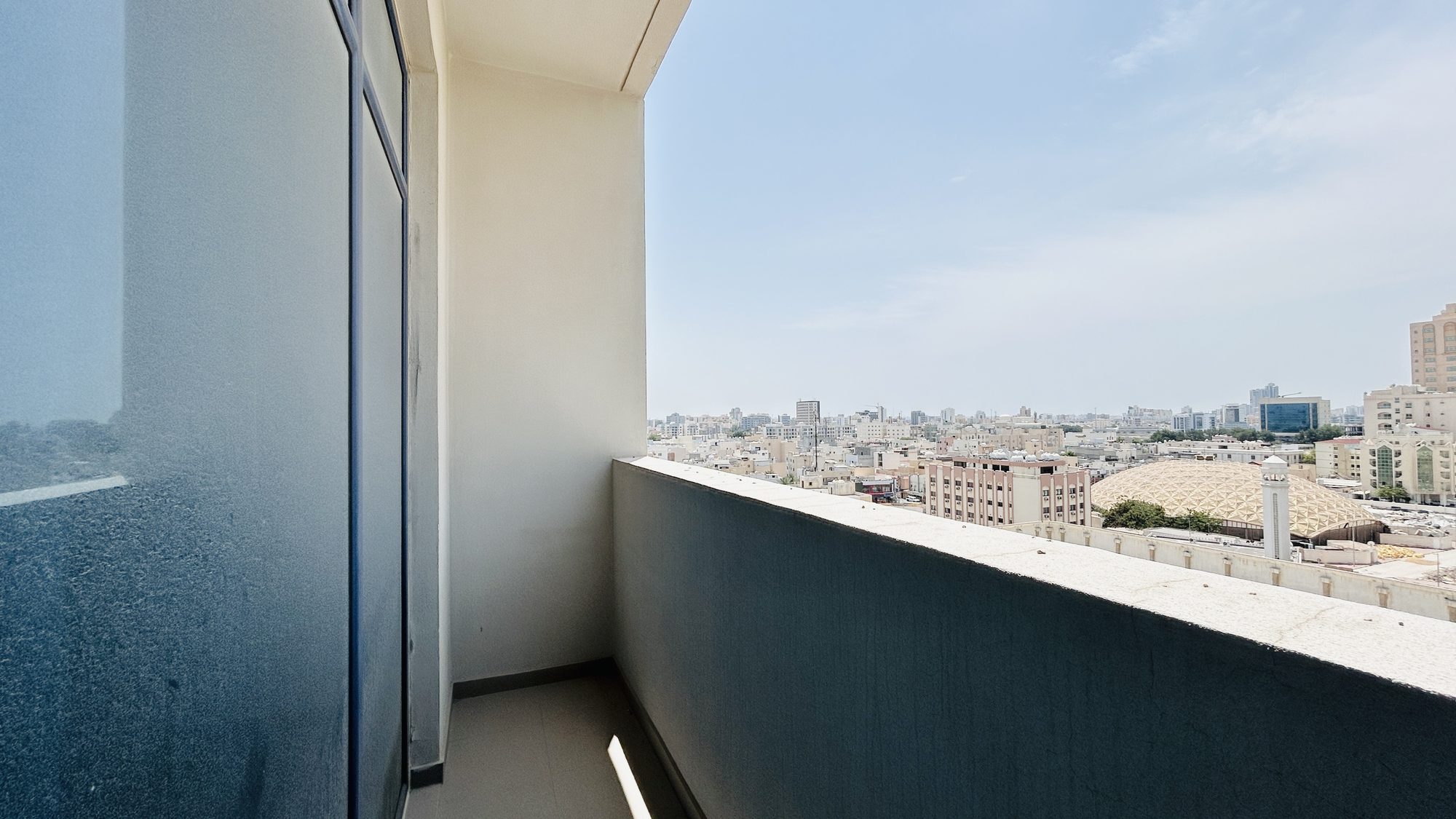 Two-Bedroom Apartment with Pool and Gym Access