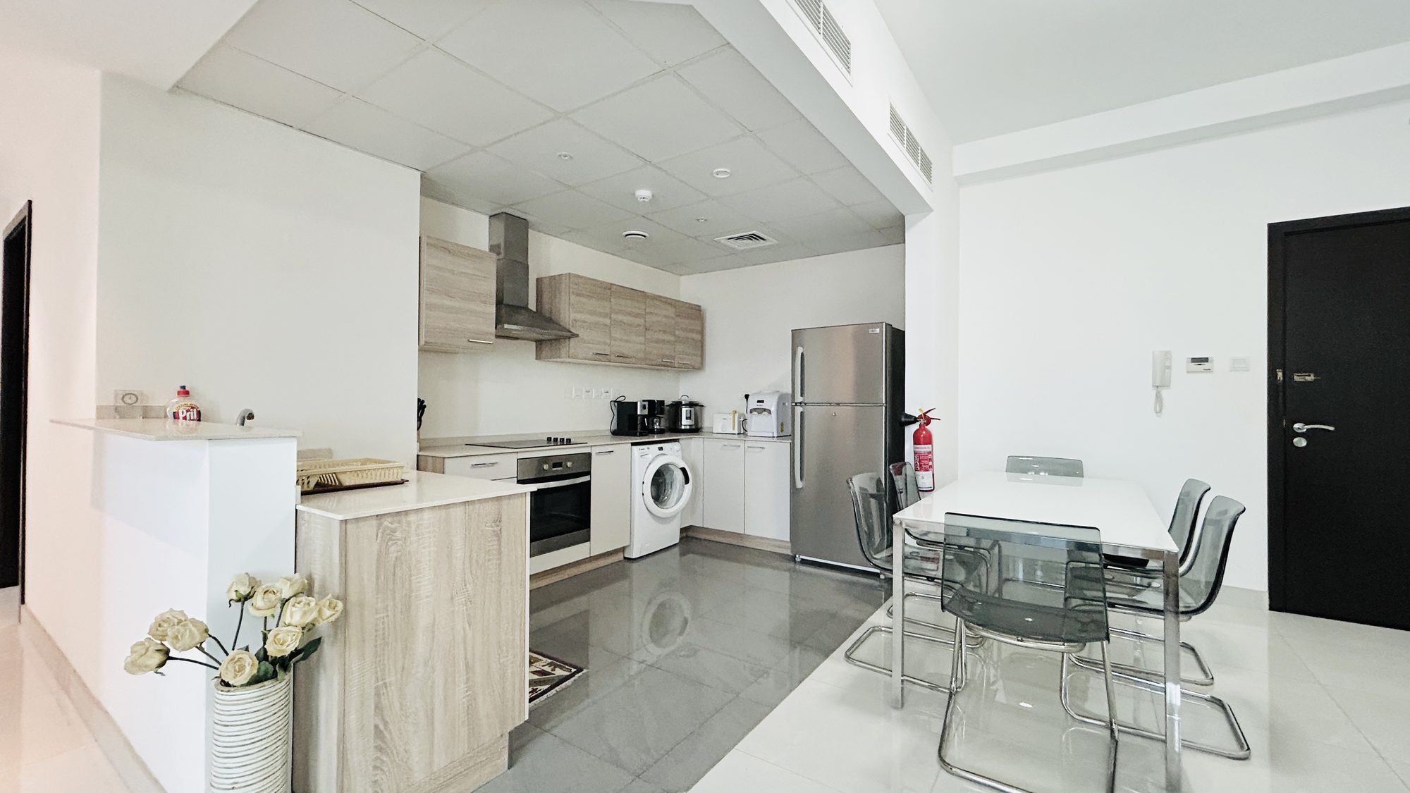 Two-Bedroom Apartment with Pool and Gym Access