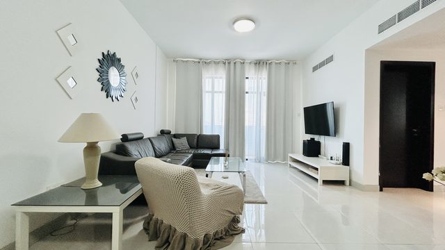 Two-Bedroom Apartment with Pool and Gym Access