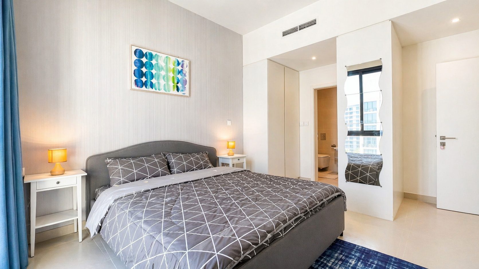 2-Bedroom Apartment with Water Views