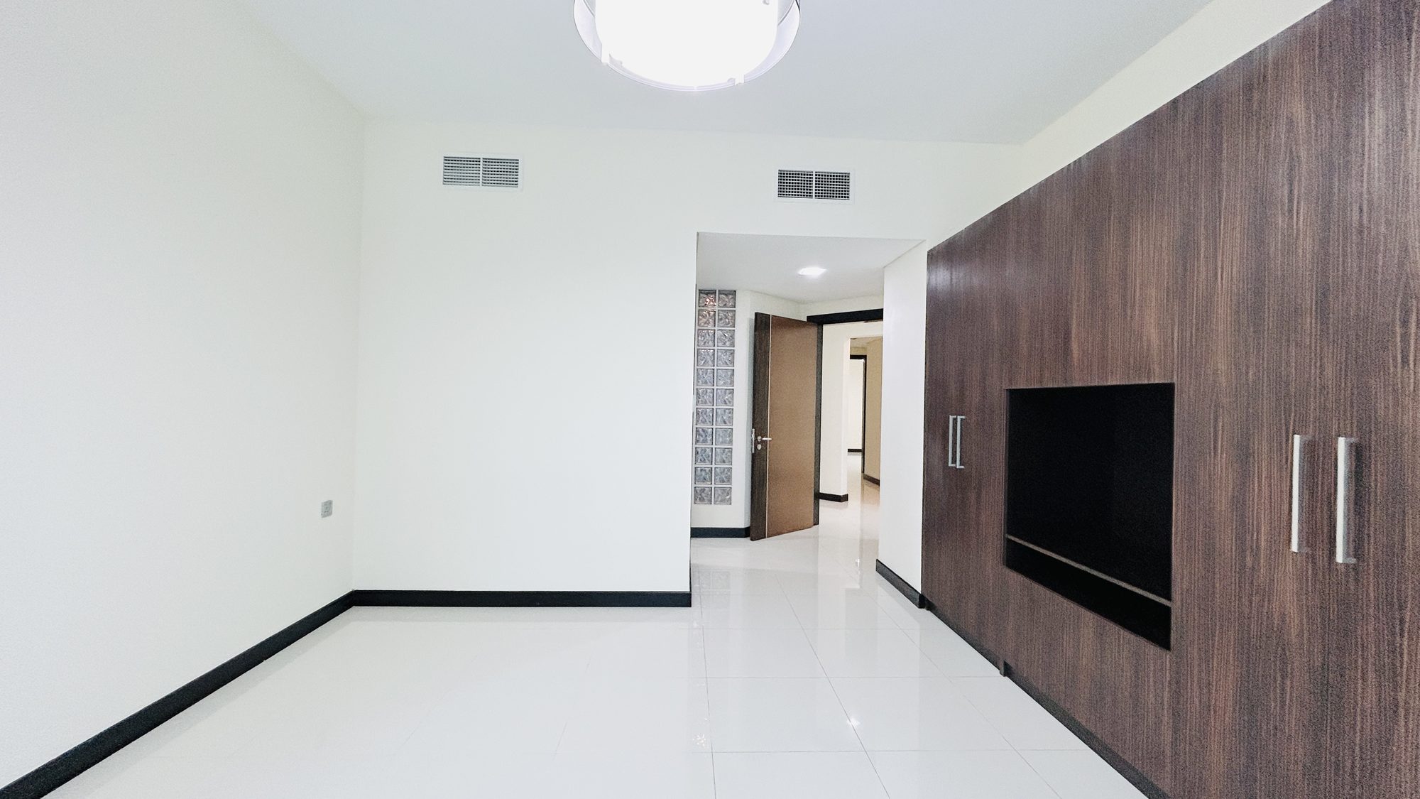 Three-Bedroom Apartment with Maid's Room, 201 sqm