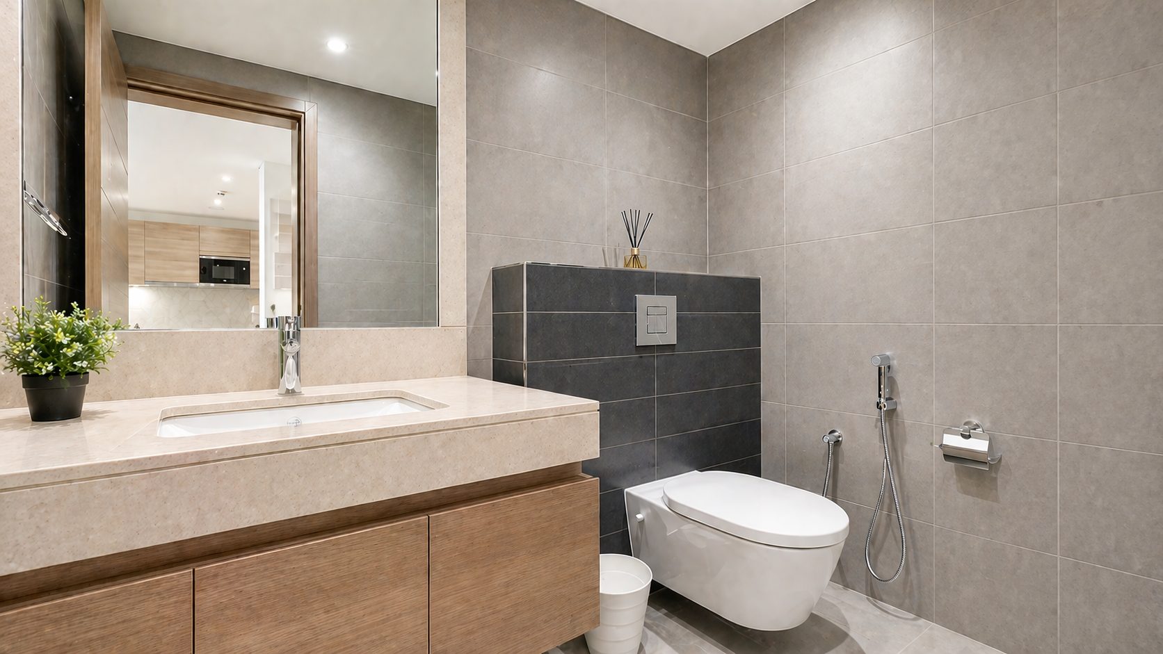 One Bedroom Apartment, 141 Sqm, Fully Furnished