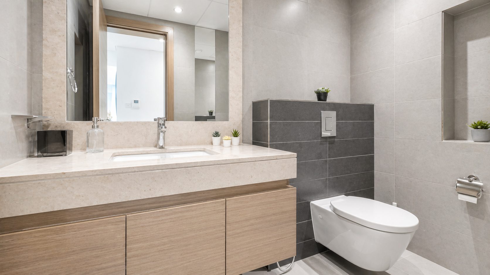 Two-Bedroom Apartment with Three Bathrooms