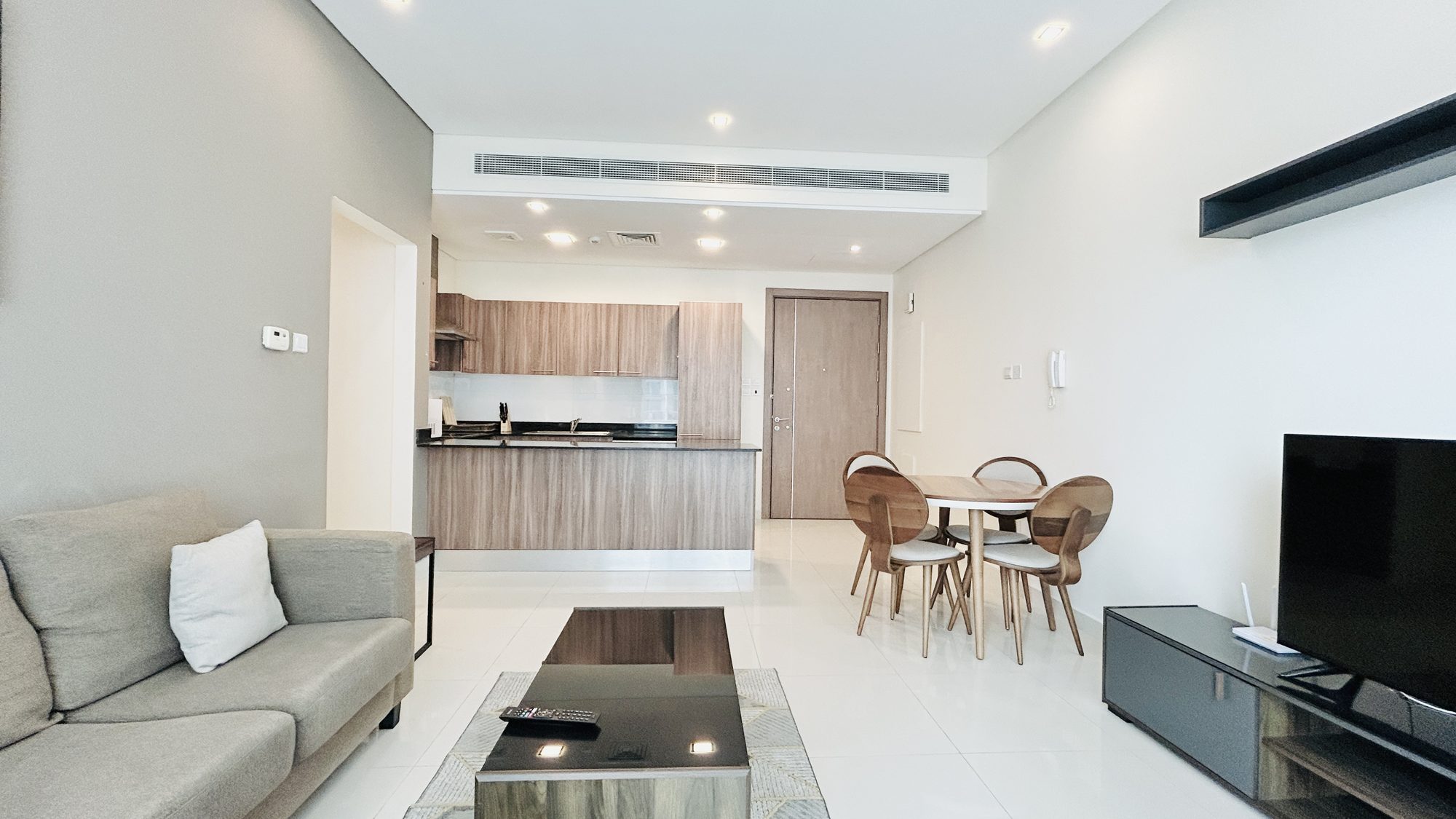 One Bedroom Apartment with Two Bathrooms