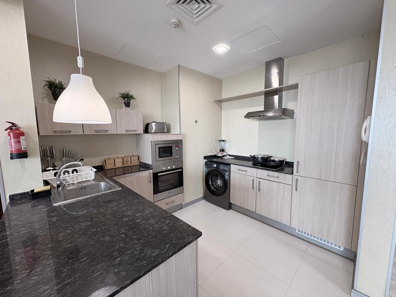 3-Bedroom Apartment with Pool and Gym Access
