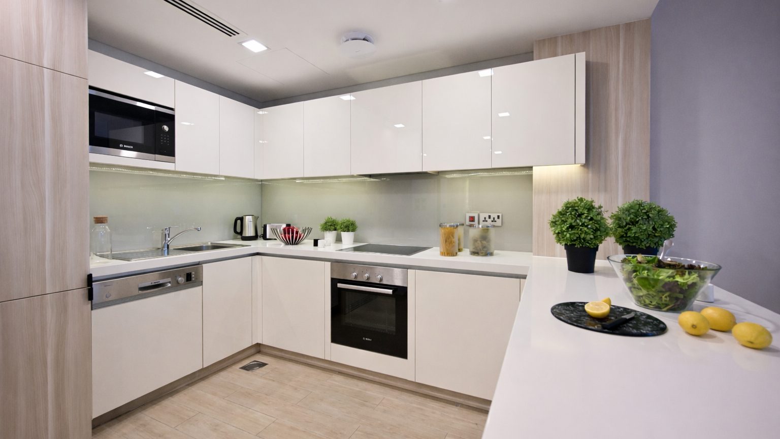 Two-Bedroom Apartment with Private Jacuzzi
