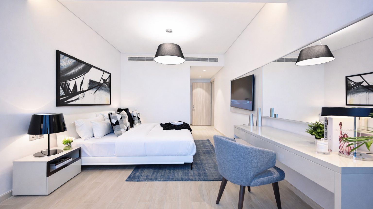 Two-Bedroom Apartment with Private Jacuzzi