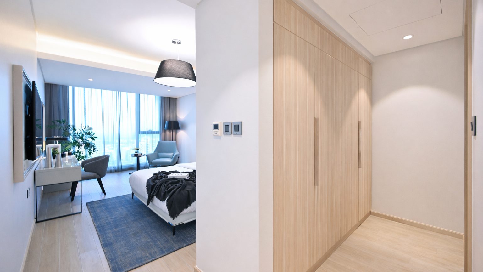 Two-Bedroom Apartment with Private Jacuzzi