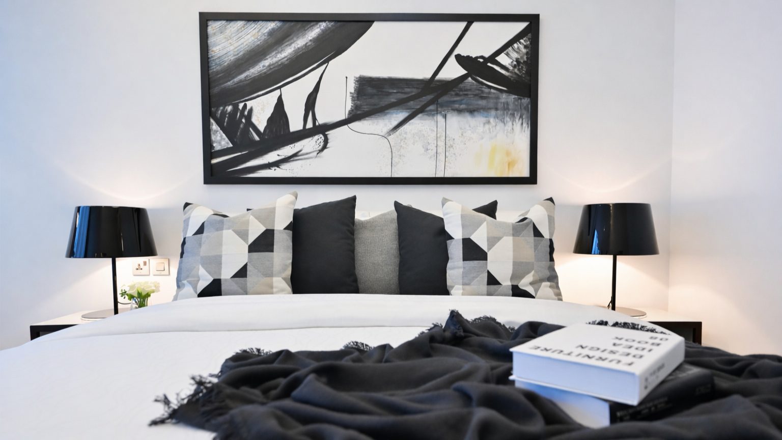 Two-Bedroom Apartment with Private Jacuzzi