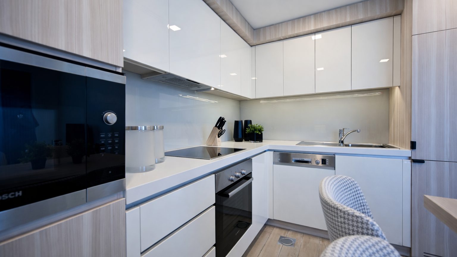 1-Bedroom Apartment with Gym and Pool Access