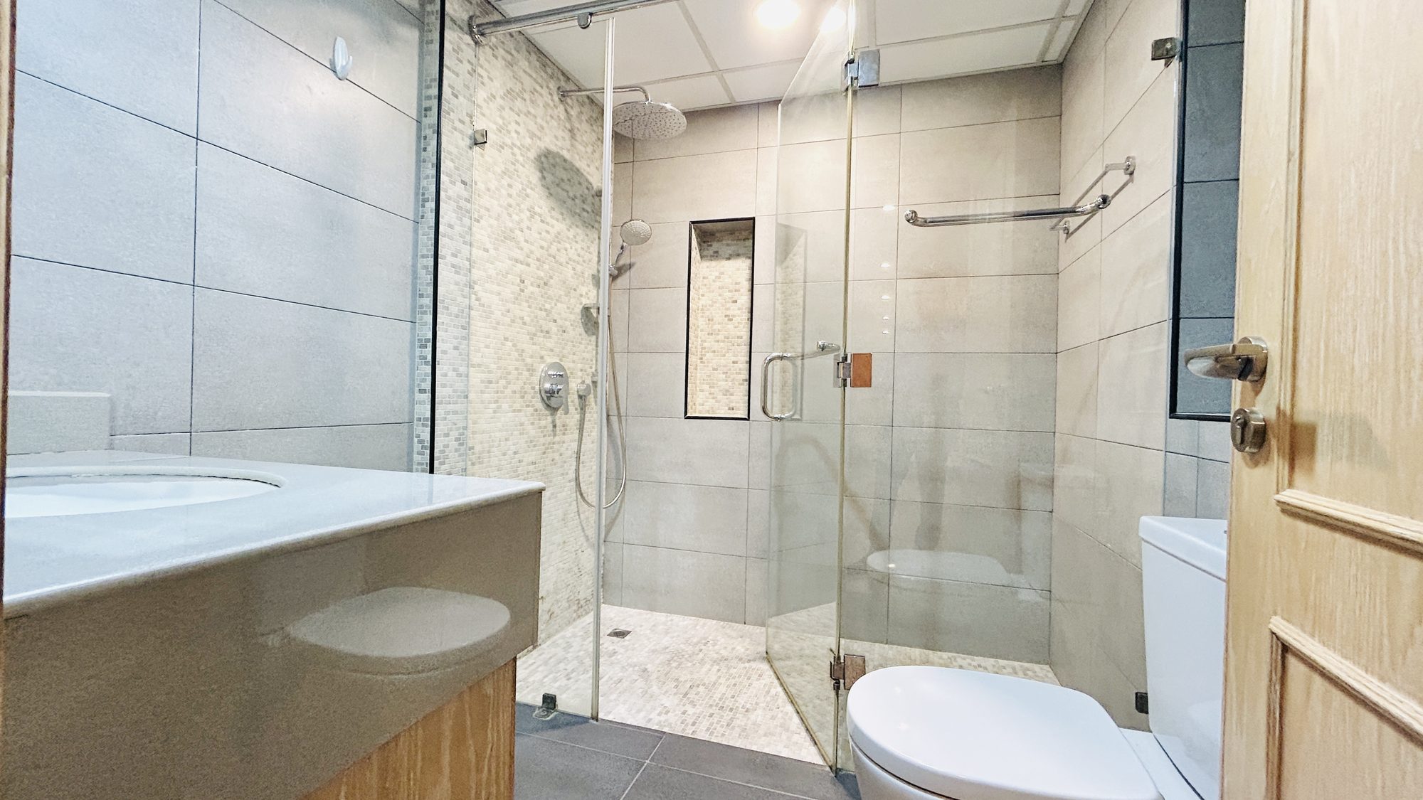One-Bedroom Apartment with Shared Facilities