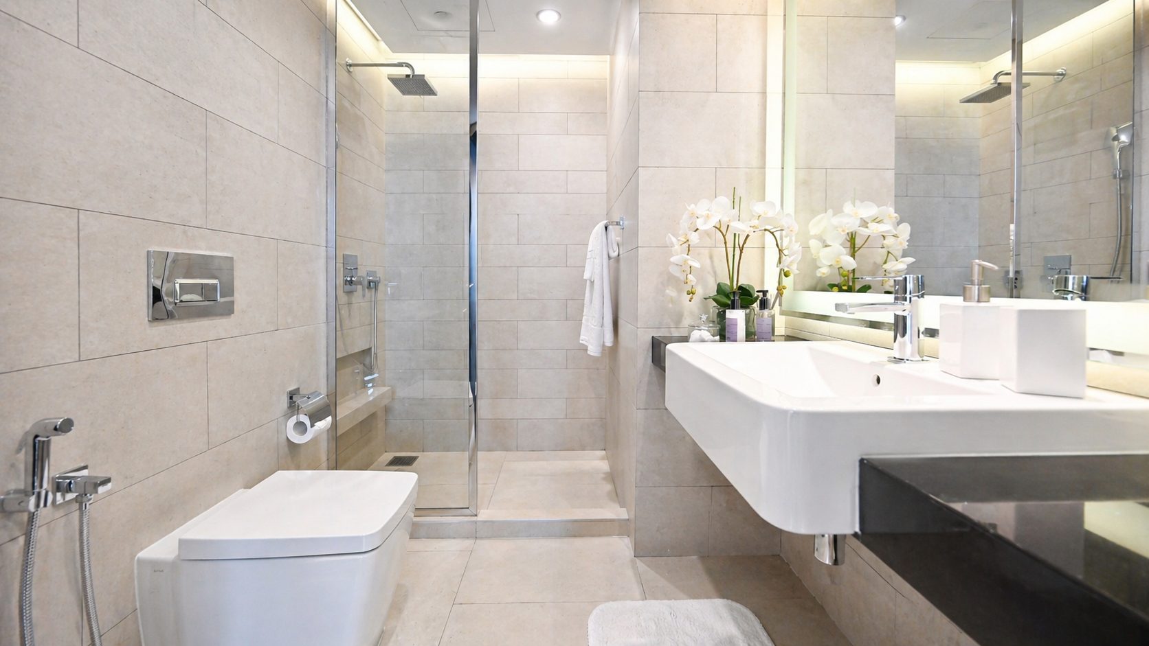 Two Bedroom Apartment with Pool and Spa