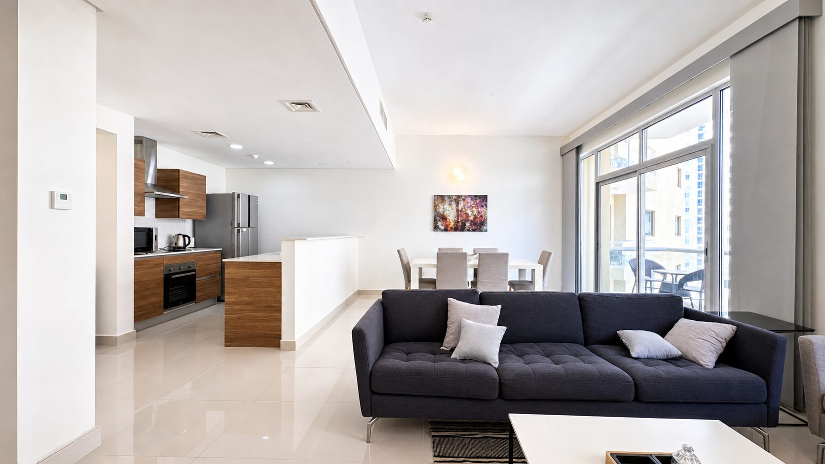 2-Bedroom Fully-Furnished Apartment with Garden