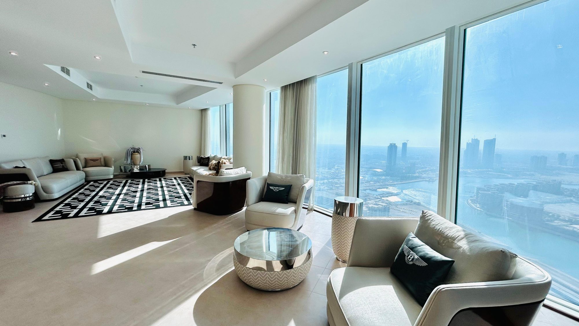 Four-Bedroom Penthouse with Private Jacuzzi