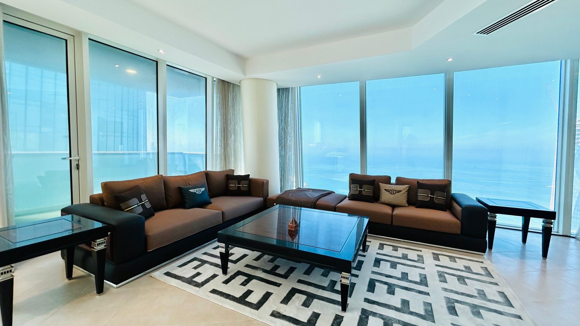 Four-Bedroom Penthouse with Private Jacuzzi